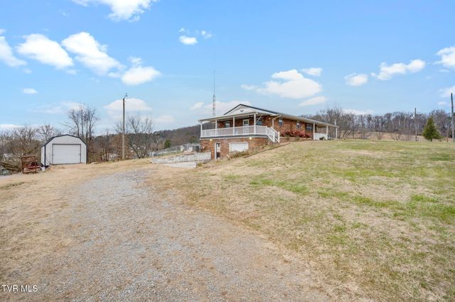 309 Hill Avenue, Surgoinsville, TN 37873