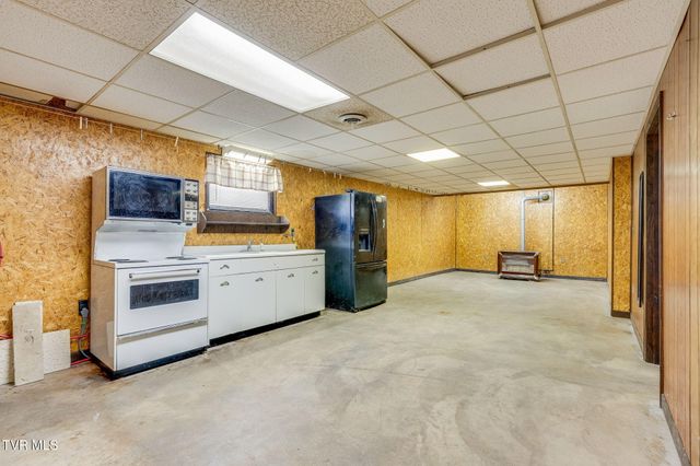 309 Hill Avenue, Surgoinsville, TN 37873