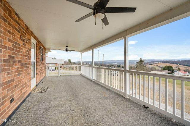 309 Hill Avenue, Surgoinsville, TN 37873