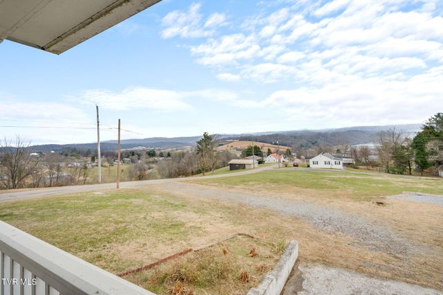 309 Hill Avenue, Surgoinsville, TN 37873