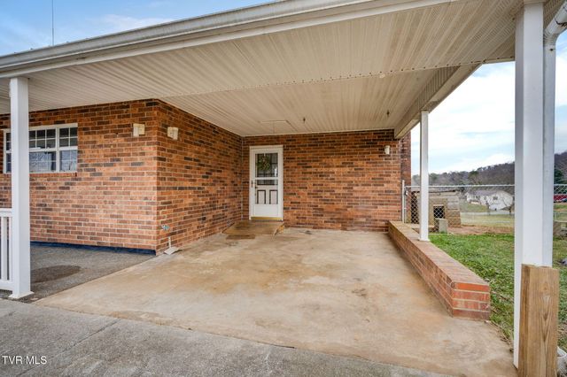 309 Hill Avenue, Surgoinsville, TN 37873
