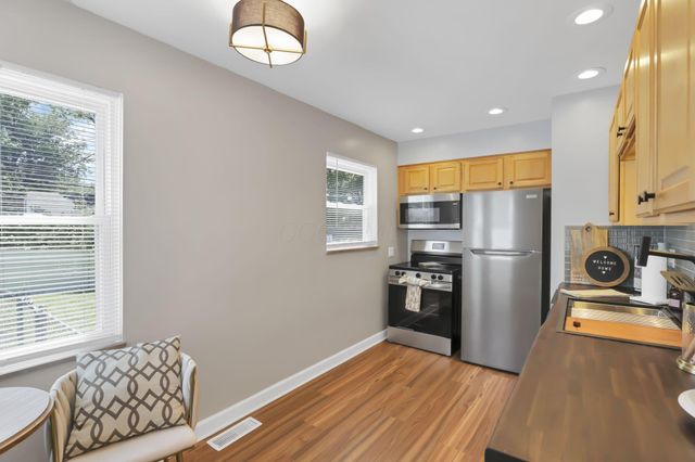 142 N Kellner Road, Columbus, OH 43209