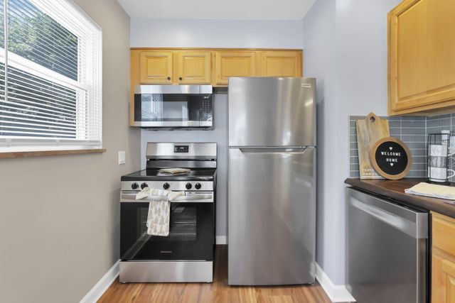 142 N Kellner Road, Columbus, OH 43209