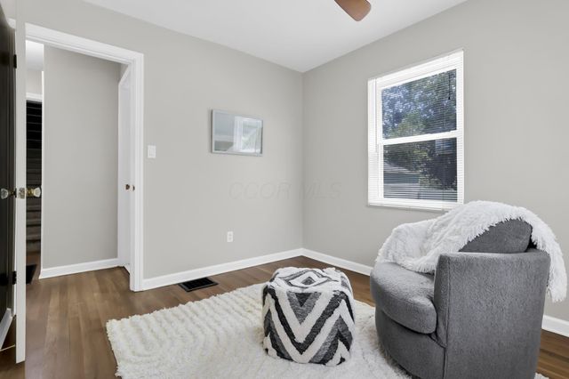 142 N Kellner Road, Columbus, OH 43209