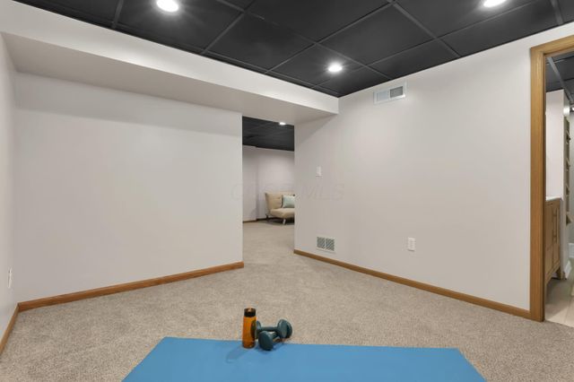 142 N Kellner Road, Columbus, OH 43209