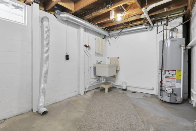 142 N Kellner Road, Columbus, OH 43209