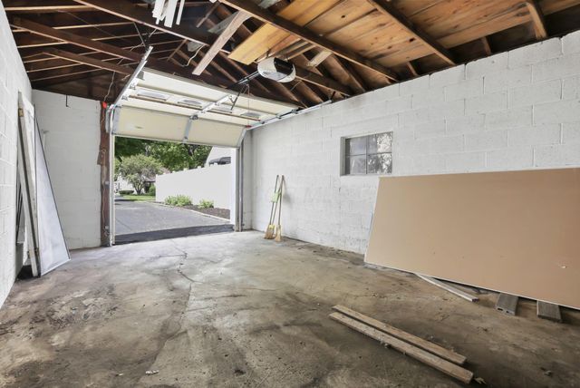 142 N Kellner Road, Columbus, OH 43209