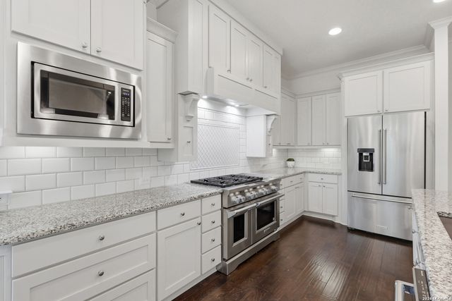 27151 Montana Pass, San Antonio, TX 78260