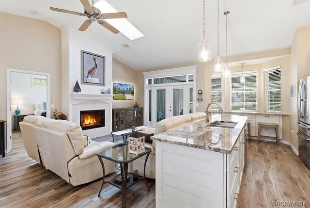 4093 W Pine Ridge Boulevard, Beverly Hills, FL 34465