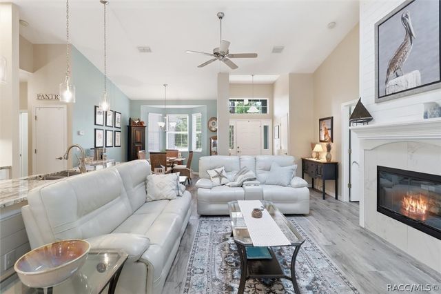 4093 W Pine Ridge Boulevard, Beverly Hills, FL 34465