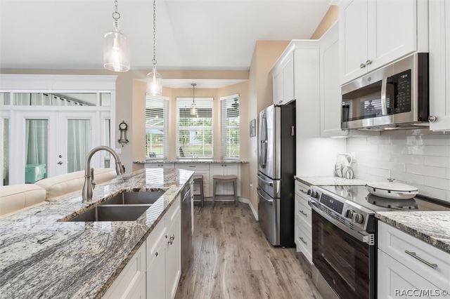 4093 W Pine Ridge Boulevard, Beverly Hills, FL 34465