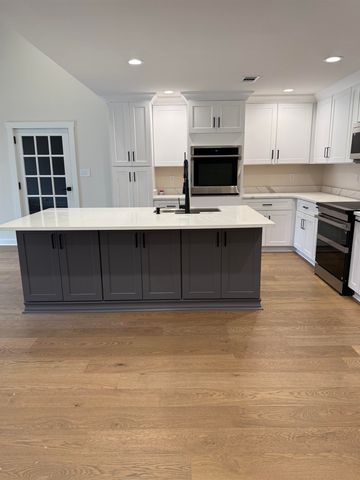 9700 N HELENE CV, Millington, TN 38053