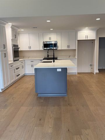 9700 N HELENE CV, Millington, TN 38053