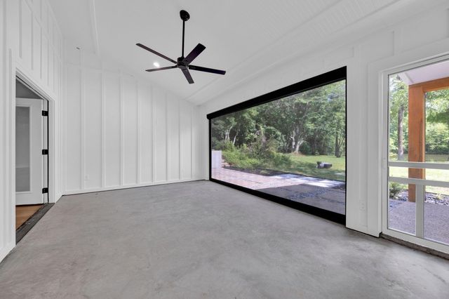 9700 N HELENE CV, Millington, TN 38053