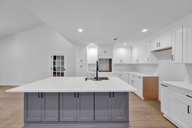 9700 N HELENE CV, Millington, TN 38053