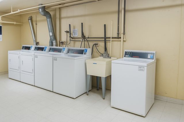 14B Kingery Quarter 207, Willowbrook, IL 60527