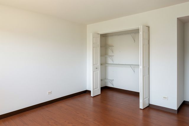 14B Kingery Quarter 207, Willowbrook, IL 60527