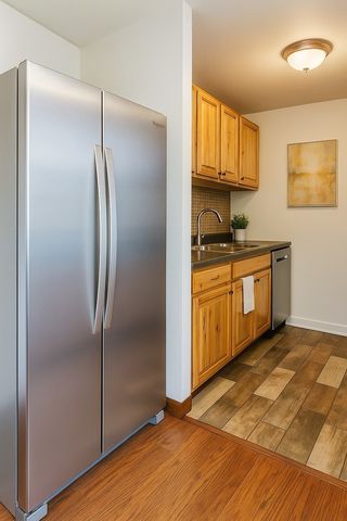 14B Kingery Quarter 207, Willowbrook, IL 60527