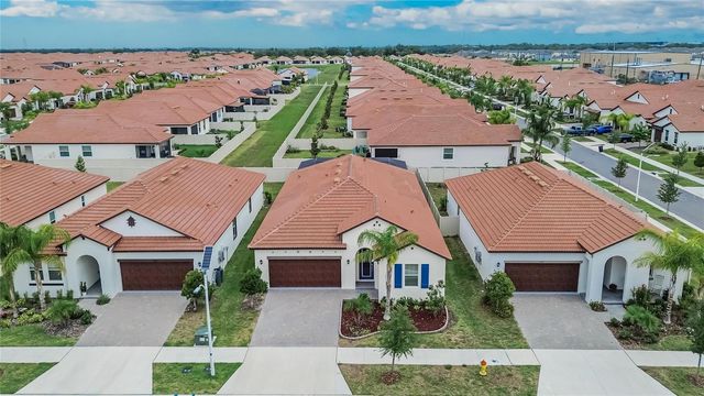 17403 HOLLY WELL AVENUE, Wimauma, FL 33598