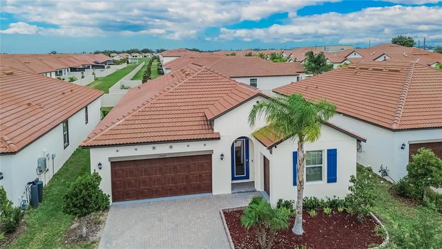 17403 HOLLY WELL AVENUE, Wimauma, FL 33598