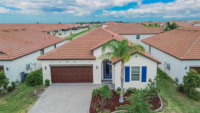 17403 HOLLY WELL AVENUE, Wimauma, FL 33598