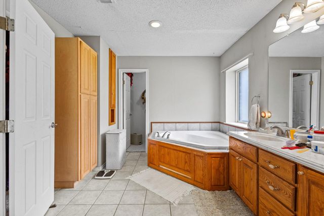 1252 W 12th Street, Bonham, TX 75418