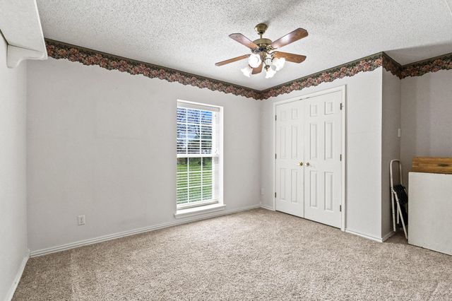 1252 W 12th Street, Bonham, TX 75418