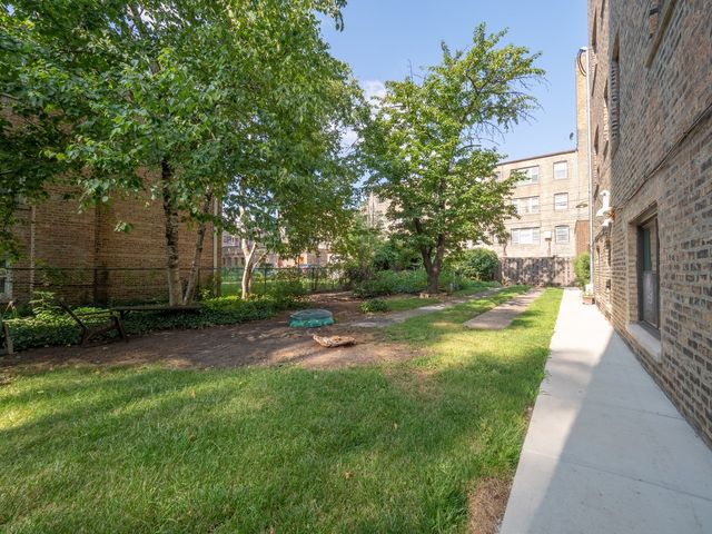 7372 N winchester Avenue 2, Chicago, IL 60626