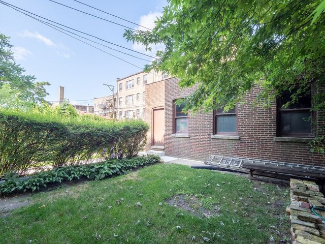 7372 N winchester Avenue 2, Chicago, IL 60626