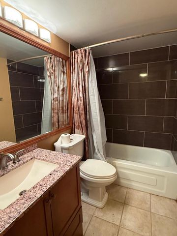 4043 Palm Bay Circle B, West Palm Beach, FL 33406