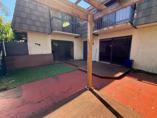 4043 Palm Bay Circle B, West Palm Beach, FL 33406