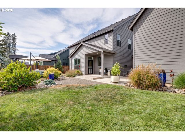 970 Se DARROW Rd, Estacada, OR 97023