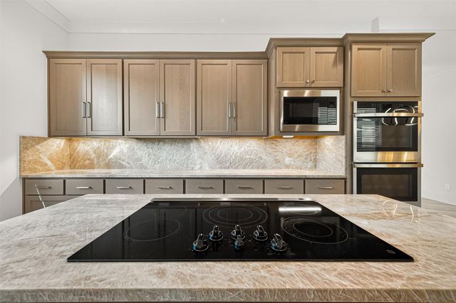 2427 Camden Creek Lane, Houston, TX 77077