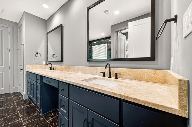 2427 Camden Creek Lane, Houston, TX 77077