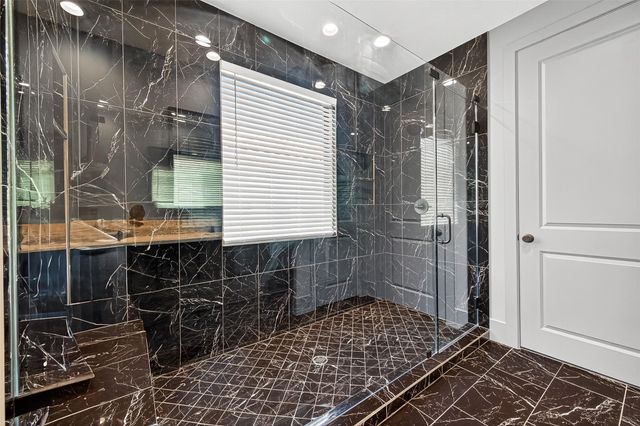 2427 Camden Creek Lane, Houston, TX 77077