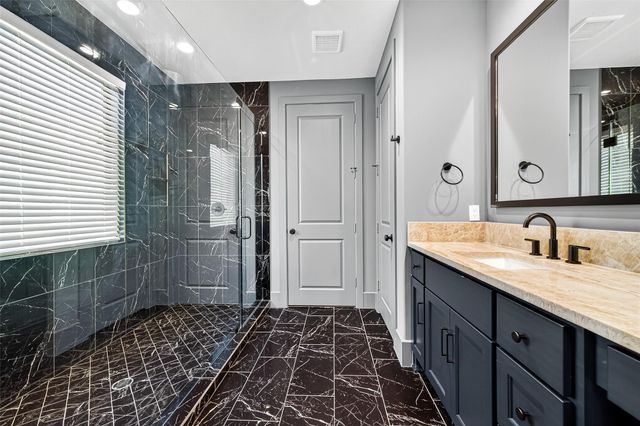 2427 Camden Creek Lane, Houston, TX 77077