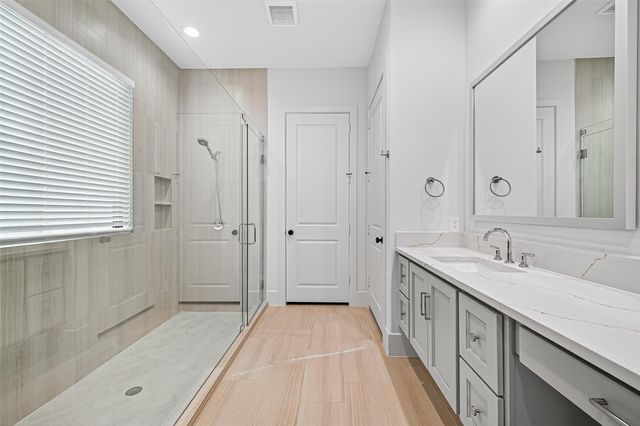 2427 Camden Creek Lane, Houston, TX 77077