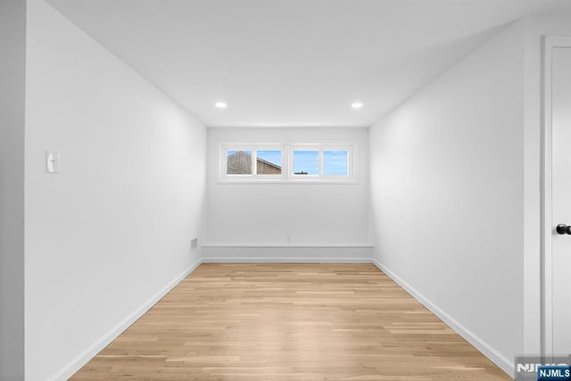 1054 Stonewall Lane, Secaucus, NJ 07094