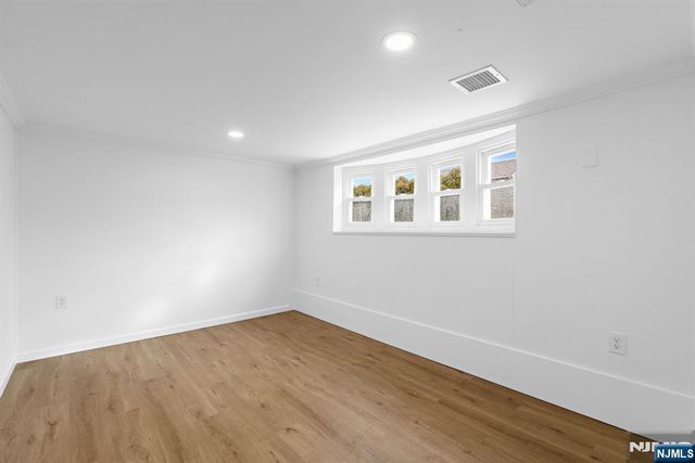 1054 Stonewall Lane, Secaucus, NJ 07094