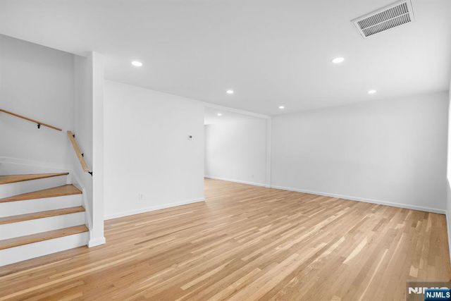 1054 Stonewall Lane, Secaucus, NJ 07094