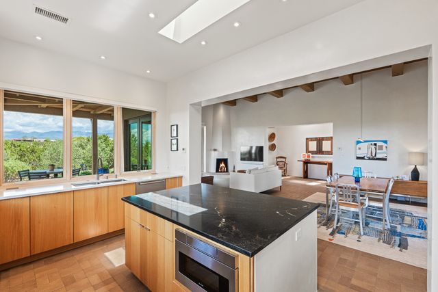 31 Sundance Ridge Circle, Santa Fe, NM 87506
