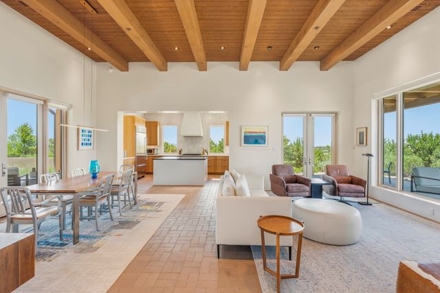 31 Sundance Ridge Circle, Santa Fe, NM 87506