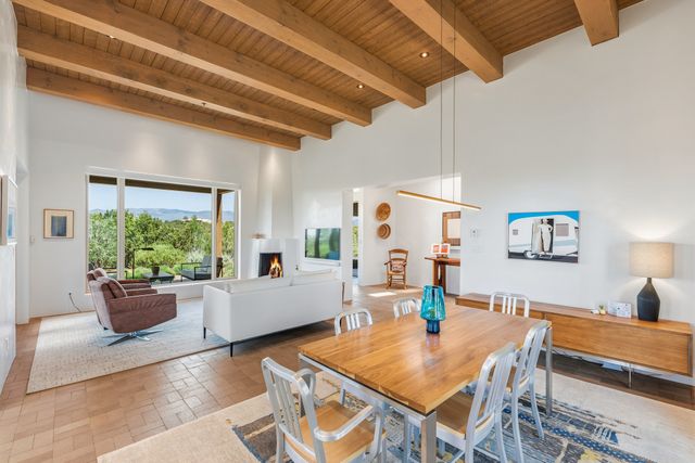 31 Sundance Ridge Circle, Santa Fe, NM 87506