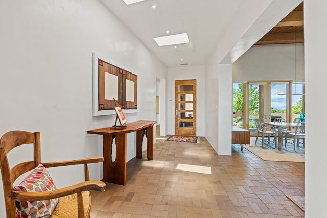 31 Sundance Ridge Circle, Santa Fe, NM 87506