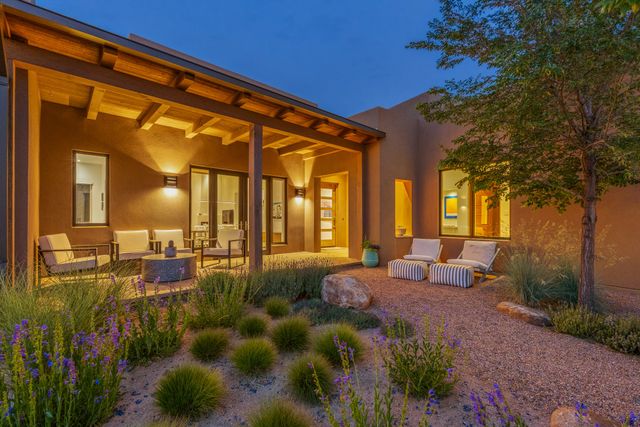 31 Sundance Ridge Circle, Santa Fe, NM 87506