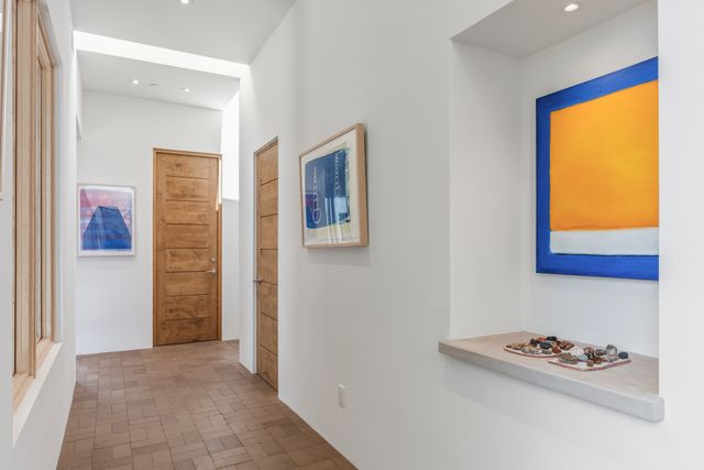 31 Sundance Ridge Circle, Santa Fe, NM 87506