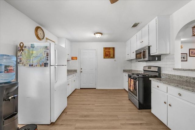 1312 22nd Street N, Texas City, TX 77590