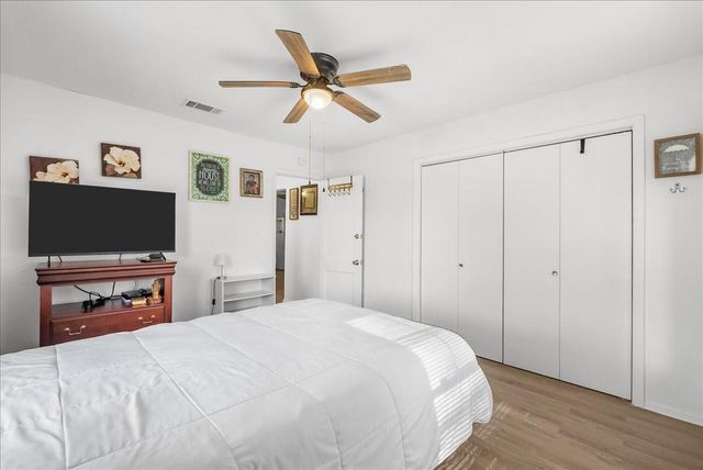 1312 22nd Street N, Texas City, TX 77590