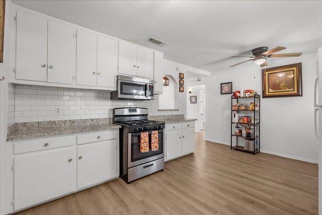 1312 22nd Street N, Texas City, TX 77590