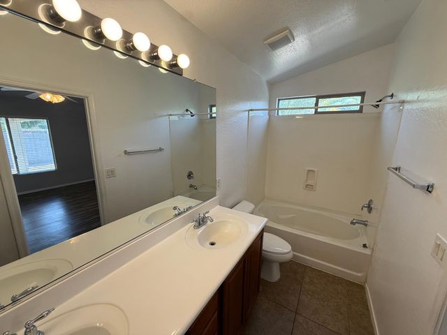 1135 S 165th Drive, Goodyear, AZ 85338